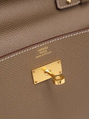 HERMES Kelly To Go - Etoupe with Gold Hardware [U]