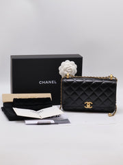 CHANEL Cruise Double Pearl Crush WOC – Black Calfskin with Gold Hardware