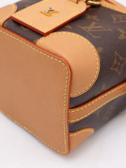 LOUIS VUITTON Neo Purse
