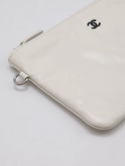 CHANEL 22 Handbag Small - White with Black Lettering