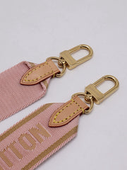 LOUIS VUITTON Multi Pochette Accessoires - Pink