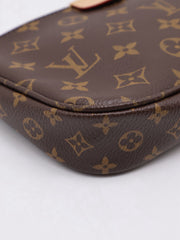 LOUIS VUITTON Multi Pochette Accessoires - Pink