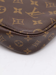 LOUIS VUITTON Multi Pochette Accessoires - Pink