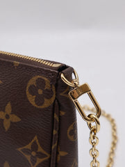 LOUIS VUITTON Multi Pochette Accessoires - Pink