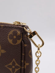 LOUIS VUITTON Multi Pochette Accessoires - Pink