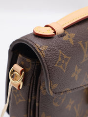 LOUIS VUITTON Pochette Metis East West