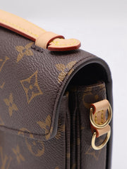 LOUIS VUITTON Pochette Metis East West