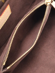 LOUIS VUITTON Pochette Metis East West