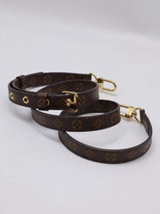 LOUIS VUITTON Pochette Metis East West