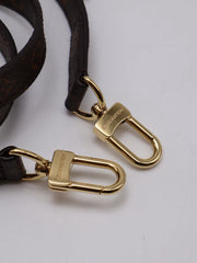 LOUIS VUITTON Pochette Metis East West