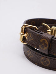LOUIS VUITTON Pochette Metis East West