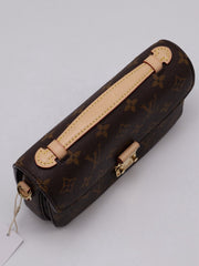 LOUIS VUITTON Pochette Metis East West