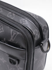 LOUIS VUITTON Alpha Messenger - Monogram Eclipse