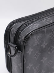 LOUIS VUITTON Alpha Messenger - Monogram Eclipse