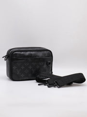 LOUIS VUITTON Alpha Messenger - Monogram Eclipse