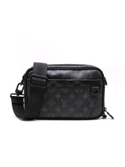 LOUIS VUITTON Alpha Messenger - Monogram Eclipse