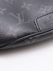 LOUIS VUITTON Discovery Bumbag PM - Monogram Eclipse