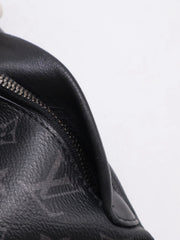 LOUIS VUITTON Discovery Bumbag PM - Monogram Eclipse