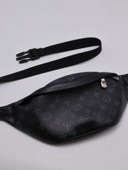 LOUIS VUITTON Discovery Bumbag PM - Monogram Eclipse