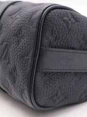 LOUIS VUITTON Keepall Bandouliere 25 - Black