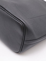 LOUIS VUITTON Lock and Walk - Black