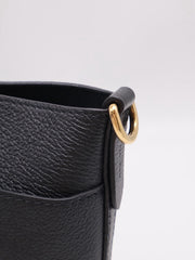 LOUIS VUITTON Lock and Walk - Black
