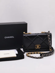 CHANEL 19 Quilted Wallet on Chain - Black with Gold Hardware