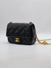 CHANEL Lambskin Heart Clasp Flap Bag 20 - Black with Gold Hardware