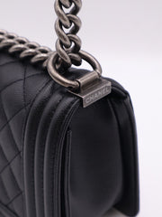 CHANEL Boy Flap Bag 20 Grained Calfskin - Black with Silver Hardware