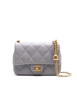 CHANEL Heart Adjustable Clasp Flap Bag 20 - Grey / Gold