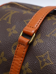 LOUIS VUITTON Papillon 30 with Pouch - Monogram