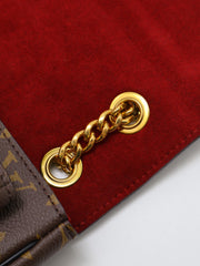 LOUIS VUITTON Passy Messenger