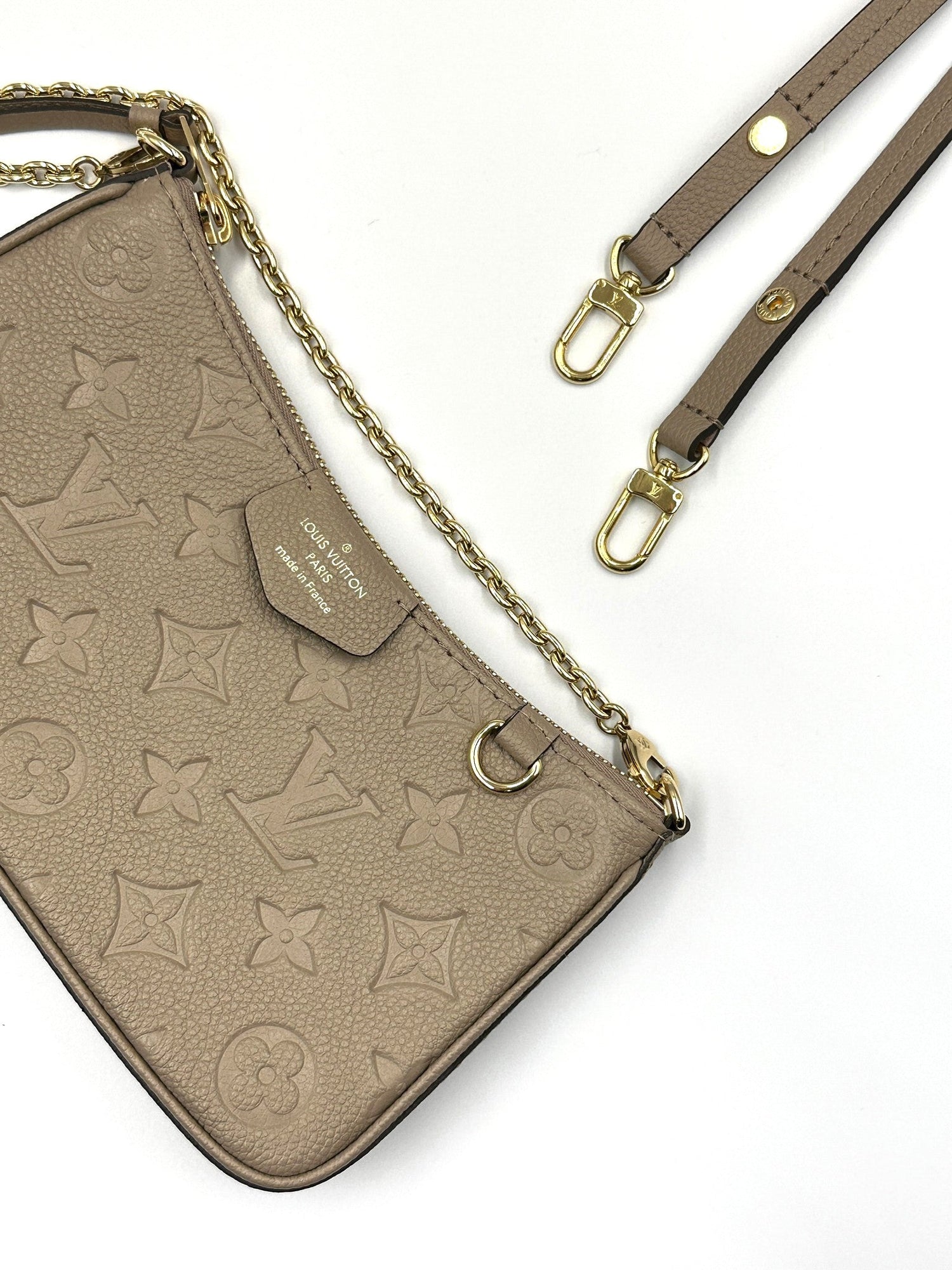 LOUIS VUITTON Easy pouch on strap - 奶茶色