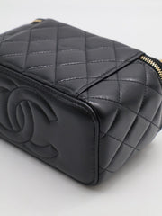 CHANEL Lambskin Pearl Crush Long Vanity Case - Black with Gold Hardware