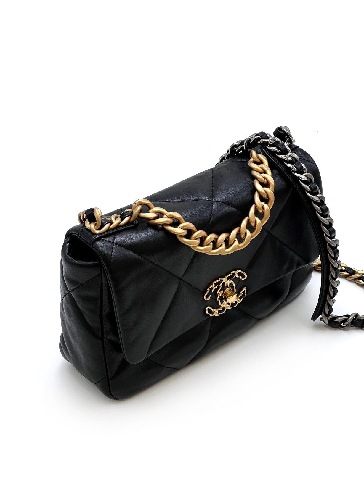 CHANEL 19 Quilted Flap Black - Small