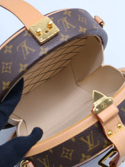 LOUIS VUITTON Petite Boîte Chapeau
