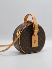 LOUIS VUITTON Petite Boîte Chapeau