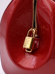 LOUIS VUITTON Monogram Vernis Montana - Red
