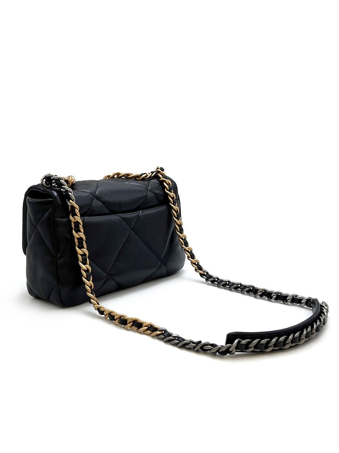 CHANEL 19 Quilted Flap Black - Small