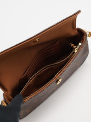 LOUIS VUITTON Wallet on Chain Ivy