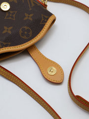 LOUIS VUITTON Fold Me Pouch