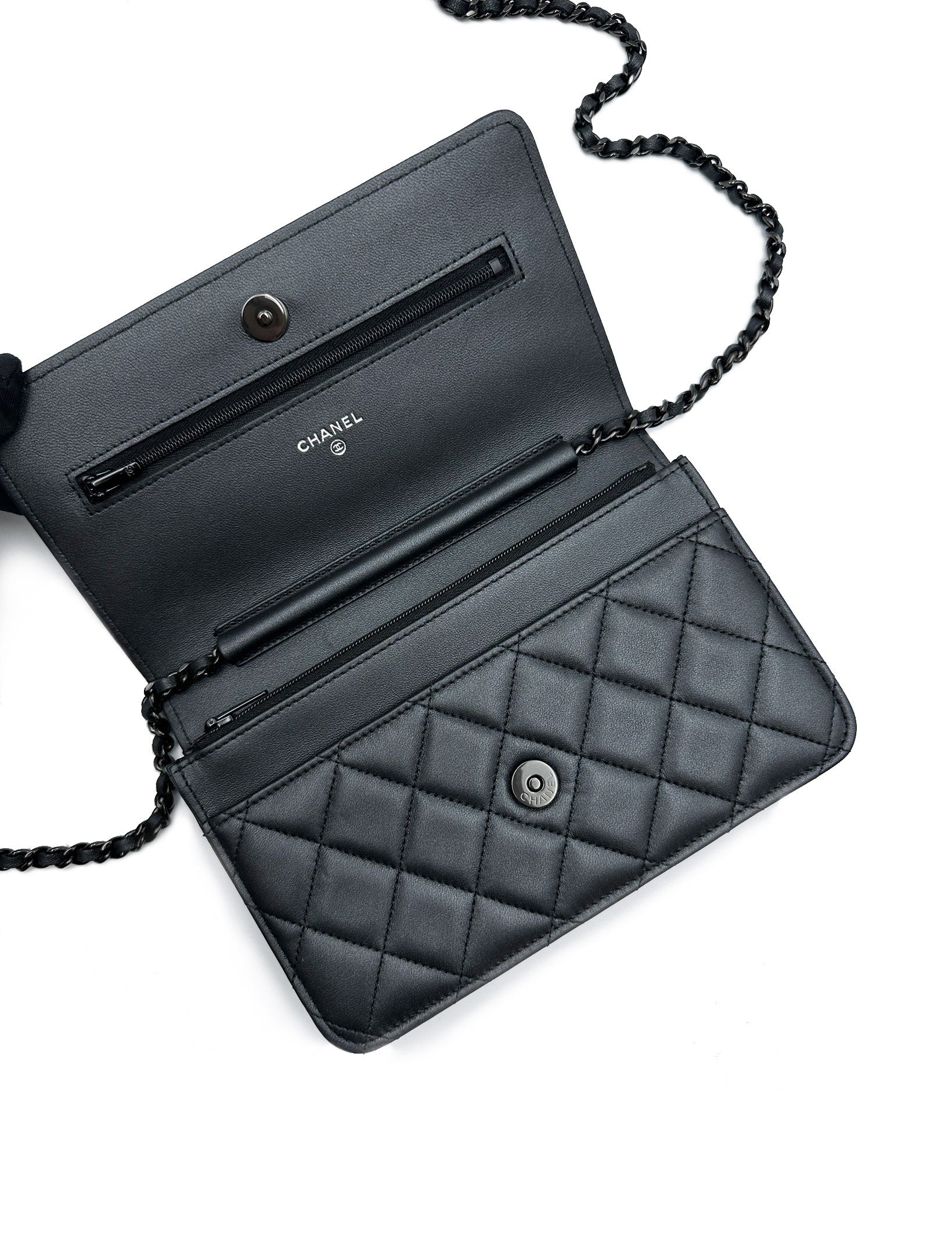 CHANEL 經典羊皮WOC - so black