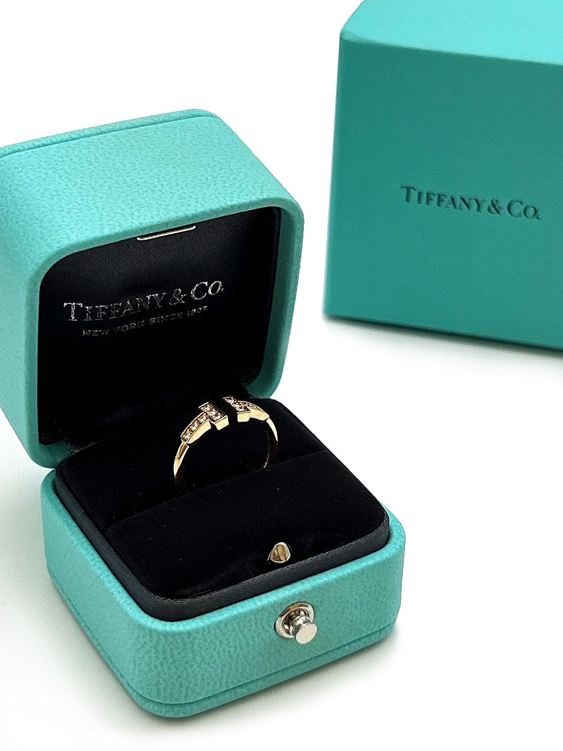 【二手商品】Tiffany&amp;Co Tiffany T系列戒指 - 0.13carat