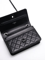 CHANEL Trendy CC Wallet on Chain - So Black